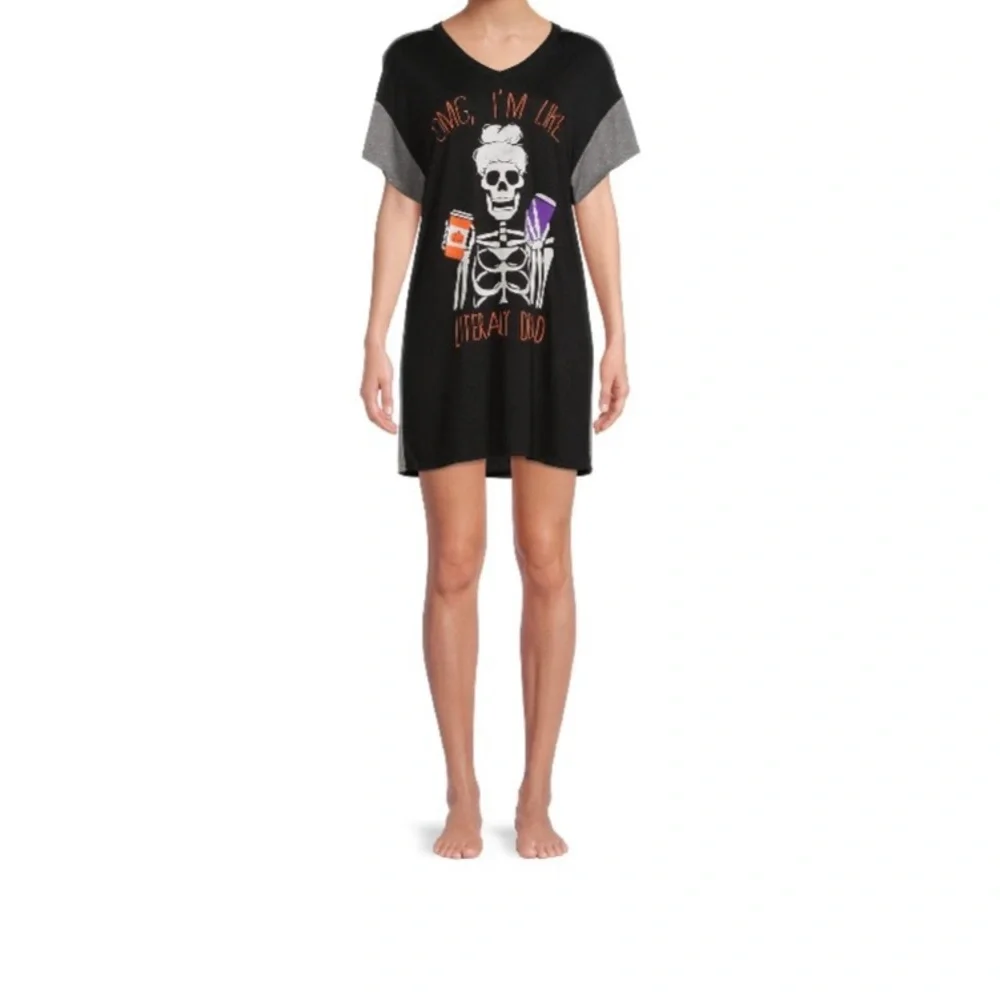 New! Black Skull Oversized Sleep Tee - Picture 4 of 5